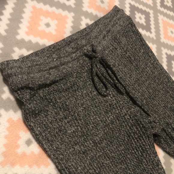 American Eagle Outfitters Womens Soft Gray Knit Pants Size Medium - Picture 6 of 13